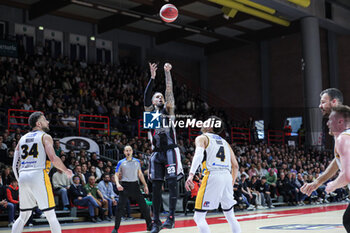 28/04/2024 - #23 Hackett Daniel (Virtus Segafredo Bologna) - BERTRAM DERTHONA TORTONA VS VIRTUS SEGAFREDO BOLOGNA - SERIE A ITALIA - BASKET