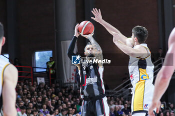 28/04/2024 - #23 Hackett Daniel (Virtus Segafredo Bologna) - BERTRAM DERTHONA TORTONA VS VIRTUS SEGAFREDO BOLOGNA - SERIE A ITALIA - BASKET