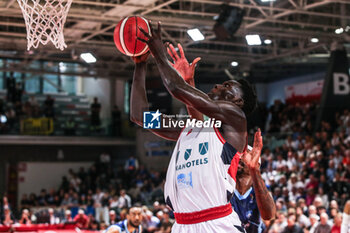 2024-04-28 - Mouhamed Faye (Unahotels Reggio Emilia) - UNAHOTELS REGGIO EMILIA VS GEVI NAPOLI BASKET - ITALIAN SERIE A - BASKETBALL