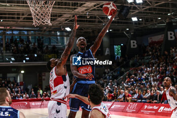 2024-04-28 - Tariq Owens (Generazione Vincente Napoli) - UNAHOTELS REGGIO EMILIA VS GEVI NAPOLI BASKET - ITALIAN SERIE A - BASKETBALL