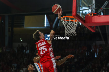 2024-04-28 - Hugo Besson #25 of Pallacanestro Varese OpenJobMetis seen in action during LBA Lega Basket A 2023/24 Regular Season game between Pallacanestro Varese OpenJobMetis and Nutribullet Treviso Basket at Itelyum Arena, Varese, Italy on April 28, 2024 - OPENJOBMETIS VARESE VS NUTRIBULLET TREVISO BASKET - ITALIAN SERIE A - BASKETBALL
