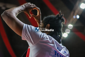 2024-04-28 - Andriu Tomas Woldetensae #8 of Pallacanestro Varese OpenJobMetis greets the fans during LBA Lega Basket A 2023/24 Regular Season game between Pallacanestro Varese OpenJobMetis and Nutribullet Treviso Basket at Itelyum Arena, Varese, Italy on April 28, 2024 - OPENJOBMETIS VARESE VS NUTRIBULLET TREVISO BASKET - ITALIAN SERIE A - BASKETBALL