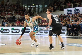 2024-04-28 - Payton Willis of Estra Pistoia play the ball during the match between Dolomiti Energia Trentino and Estra Pistoia, 29th days of regular season of A1 Italian Basketball Championship 2023/2024 at il T Quotidiano Arena on April 28, 2024, Trento, Italy. - DOLOMITI ENERGIA TRENTINO VS ESTRA PISTOIA - ITALIAN SERIE A - BASKETBALL