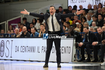 2024-04-28 - Paolo Galbiati head coach of Dolomiti Trentino Energia during the match between Dolomiti Energia Trentino and Estra Pistoia, 29th days of regular season of A1 Italian Basketball Championship 2023/2024 at il T Quotidiano Arena on April 28, 2024, Trento, Italy. - DOLOMITI ENERGIA TRENTINO VS ESTRA PISTOIA - ITALIAN SERIE A - BASKETBALL