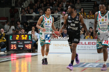 2024-04-28 - Charlie Edward Moore of Estra Pistoia in action during the match between Dolomiti Energia Trentino and Estra Pistoia, 29th days of regular season of A1 Italian Basketball Championship 2023/2024 at il T Quotidiano Arena on April 28, 2024, Trento, Italy. - DOLOMITI ENERGIA TRENTINO VS ESTRA PISTOIA - ITALIAN SERIE A - BASKETBALL