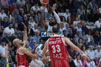 2024-05-05 - Corey Davis (Vanoli Cremona) - VANOLI BASKET CREMONA VS EA7 EMPORIO ARMANI MILANO - ITALIAN SERIE A - BASKETBALL