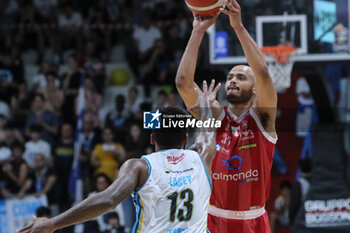 2024-05-05 - Shavon Shields (EA7 emporio Armani Milano) - VANOLI BASKET CREMONA VS EA7 EMPORIO ARMANI MILANO - ITALIAN SERIE A - BASKETBALL