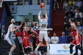 2024-05-05 - Wayne McCullough (Vanoli Cremona) - VANOLI BASKET CREMONA VS EA7 EMPORIO ARMANI MILANO - ITALIAN SERIE A - BASKETBALL