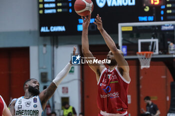 2024-05-05 - Shavon Shields (EA7 emporio Armani Milano) - VANOLI BASKET CREMONA VS EA7 EMPORIO ARMANI MILANO - ITALIAN SERIE A - BASKETBALL