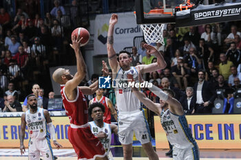 05/05/2024 - Shavon Shields (EA7 emporio Armani Milano) - VANOLI BASKET CREMONA VS EA7 EMPORIO ARMANI MILANO - SERIE A ITALIA - BASKET