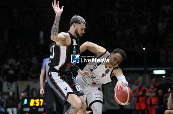 2024-05-11 - Isaia Cordinier (Bologna) in action thwarted by Colbey Ross (Tortona) during the LBA during game 1 of the playoffs of the Italian Serie A1 basketball championship Segafredo Virtus Bologna Vs. Bertram Derthona Tortona at Segafredo Arena, Bologna, Italy, May 11, 2024 - Photo: Michele Nucci - PLAYOFF - VIRTUS SEGAFREDO BOLOGNA VS BERTRAM DERTHONA TORTONA - ITALIAN SERIE A - BASKETBALL