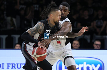 2024-05-11 - Daniel Hackett (Bologna) during the LBA during game 1 of the playoffs of the Italian Serie A1 basketball championship Segafredo Virtus Bologna Vs. Bertram Derthona Tortona at Segafredo Arena, Bologna, Italy, May 11, 2024 - Photo: Michele Nucci - PLAYOFF - VIRTUS SEGAFREDO BOLOGNA VS BERTRAM DERTHONA TORTONA - ITALIAN SERIE A - BASKETBALL