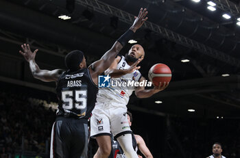 2024-05-11 - Chris Dowe (Tortona) in action thwarted by Awudu Abass (Bologna) during the LBA during game 1 of the playoffs of the Italian Serie A1 basketball championship Segafredo Virtus Bologna Vs. Bertram Derthona Tortona at Segafredo Arena, Bologna, Italy, May 11, 2024 - Photo: Michele Nucci - PLAYOFF - VIRTUS SEGAFREDO BOLOGNA VS BERTRAM DERTHONA TORTONA - ITALIAN SERIE A - BASKETBALL