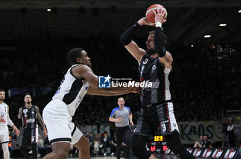 2024-05-11 - Marco Belinelli (Bologna) during the LBA during game 1 of the playoffs of the Italian Serie A1 basketball championship Segafredo Virtus Bologna Vs. Bertram Derthona Tortona at Segafredo Arena, Bologna, Italy, May 11, 2024 - Photo: Michele Nucci - PLAYOFF - VIRTUS SEGAFREDO BOLOGNA VS BERTRAM DERTHONA TORTONA - ITALIAN SERIE A - BASKETBALL