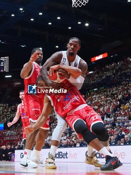 2024-05-12 - Devon Hall (EA7 Emporio Armani Olimpia Milano) & Derek Cooke Jr (Dolomiti Energia Trento) - PLAYOFF - EA7 EMPORIO ARMANI MILANO VS DOLOMITI ENERGIA TRENTO - ITALIAN SERIE A - BASKETBALL