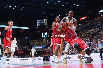 2024-05-12 - Devon Hall (EA7 Emporio Armani Olimpia Milano) & Derek Cooke Jr (Dolomiti Energia Trento) - PLAYOFF - EA7 EMPORIO ARMANI MILANO VS DOLOMITI ENERGIA TRENTO - ITALIAN SERIE A - BASKETBALL