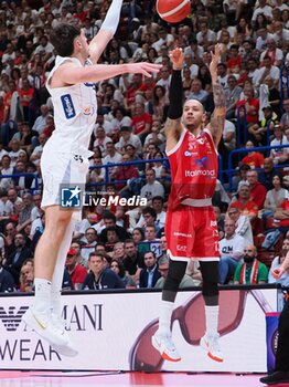 2024-05-12 - Shavon Shields (EA7 Emporio Armani Olimpia Milano) - PLAYOFF - EA7 EMPORIO ARMANI MILANO VS DOLOMITI ENERGIA TRENTO - ITALIAN SERIE A - BASKETBALL