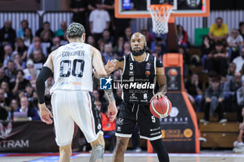 2024-05-18 - # 5 Chris Dowe (Bertram Derthona Basket Tortona) and #00 Cordineir Isaia (Virtus Segafredo Bologna) - PLAYOFF - BERTRAM DERTHONA TORTONA VS VIRTUS SEGAFREDO BOLOGNA - ITALIAN SERIE A - BASKETBALL