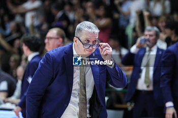 2024-05-18 - De Raffaele Walter (head coach Bertram Derthona Basket Tortona) - PLAYOFF - BERTRAM DERTHONA TORTONA VS VIRTUS SEGAFREDO BOLOGNA - ITALIAN SERIE A - BASKETBALL