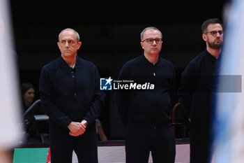 2024-05-27 - Ettore Messina, head coach EA7 Emporio Armani Olimpia Milano & Assistant Fioretti - EA7 EMPORIO ARMANI MILANO VS GERMANI BRESCIA - ITALIAN SERIE A - BASKETBALL