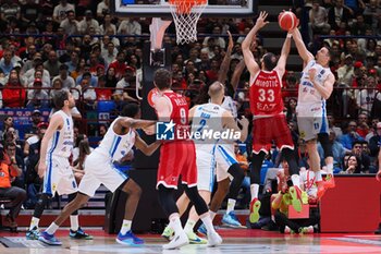 2024-05-27 - Nikola Mirotic (EA7 Emporio Armani Olimpia Milano) & John Petrucelli (Germani Brescia) - EA7 EMPORIO ARMANI MILANO VS GERMANI BRESCIA - ITALIAN SERIE A - BASKETBALL