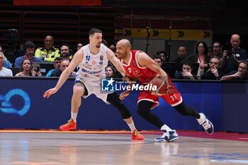 2024-05-27 - Shavon Shields (EA7 Emporio Armani Olimpia Milano) & John Petrucelli (Germani Brescia) - EA7 EMPORIO ARMANI MILANO VS GERMANI BRESCIA - ITALIAN SERIE A - BASKETBALL