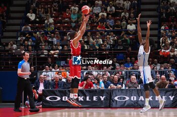 2024-05-27 - Devon Hall (EA7 Emporio Armani Olimpia Milano) 3 points shoot - EA7 EMPORIO ARMANI MILANO VS GERMANI BRESCIA - ITALIAN SERIE A - BASKETBALL