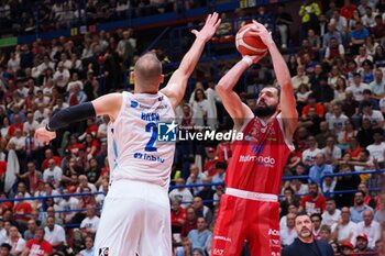 2024-05-27 - Nikola Mirotic (EA7 Emporio Armani Olimpia Milano) & Miro Bilan (Germani Brescia) - EA7 EMPORIO ARMANI MILANO VS GERMANI BRESCIA - ITALIAN SERIE A - BASKETBALL