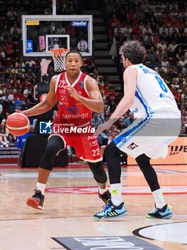 2024-05-27 - Devon Hall (EA7 Emporio Armani Olimpia Milano) & Amedeo Della Valle (Germani Brescia) - EA7 EMPORIO ARMANI MILANO VS GERMANI BRESCIA - ITALIAN SERIE A - BASKETBALL