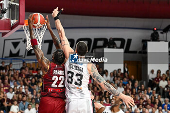 2024-05-29 - Virtus Segrafedo Bologna ’s Achille Polonara and Umana Reyer Venezia’s Jordan Parks - UMANA REYER VENEZIA VS VIRTUS SEGAFREDO BOLOGNA - ITALIAN SERIE A - BASKETBALL