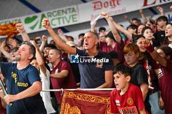 2024-05-29 - Umana Reyer Venezia supporters celebrates a victory at the end of match - UMANA REYER VENEZIA VS VIRTUS SEGAFREDO BOLOGNA - ITALIAN SERIE A - BASKETBALL