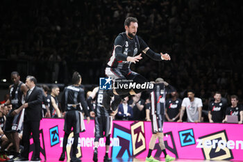 2024-06-06 - Marco Belinelli (Bologna) during race 1 of the playoffs final game of the LBA Italian basketball championship Segafredo Virtus Bologna vs EA7 Emporio Armani Olimpia Milano at Segafredo Arena, Bologna, Italy, June 06, 2024 - photo Michele Nucci - RACE 1 FINAL / VIRTUS SEGAFREDO BOLOGNA VS EA7 EMPORIO ARMANI MILANO - ITALIAN SERIE A - BASKETBALL