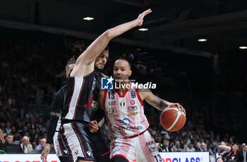 2024-06-06 - Shabazz Napier (Milano) during race 1 of the playoffs final game of the LBA Italian basketball championship Segafredo Virtus Bologna vs EA7 Emporio Armani Olimpia Milano at Segafredo Arena, Bologna, Italy, June 06, 2024 - photo Michele Nucci - RACE 1 FINAL / VIRTUS SEGAFREDO BOLOGNA VS EA7 EMPORIO ARMANI MILANO - ITALIAN SERIE A - BASKETBALL