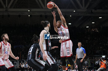 2024-06-06 - Devon Hall (Milano) during race 1 of the playoffs final game of the LBA Italian basketball championship Segafredo Virtus Bologna vs EA7 Emporio Armani Olimpia Milano at Segafredo Arena, Bologna, Italy, June 06, 2024 - photo Michele Nucci - RACE 1 FINAL / VIRTUS SEGAFREDO BOLOGNA VS EA7 EMPORIO ARMANI MILANO - ITALIAN SERIE A - BASKETBALL