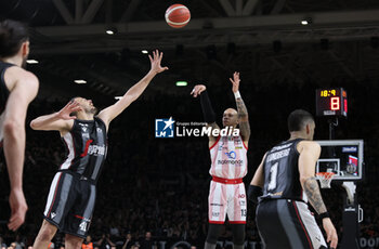 2024-06-06 - Shabazz Napier (Milano) during race 1 of the playoffs final game of the LBA Italian basketball championship Segafredo Virtus Bologna vs EA7 Emporio Armani Olimpia Milano at Segafredo Arena, Bologna, Italy, June 06, 2024 - photo Michele Nucci - RACE 1 FINAL / VIRTUS SEGAFREDO BOLOGNA VS EA7 EMPORIO ARMANI MILANO - ITALIAN SERIE A - BASKETBALL