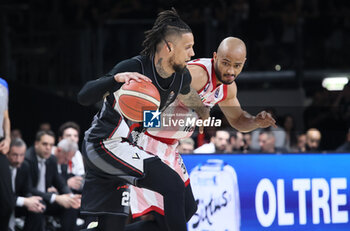 2024-06-08 - Daniel Hackett (Bologna) during race 2 of the playoffs final game of the LBA Italian basketball championship Segafredo Virtus Bologna vs EA7 Emporio Armani Olimpia Milano at Segafredo Arena, Bologna, Italy, June 08, 2024 - photo Michele Nucci - RACE 2 FINAL - VIRTUS SEGAFREDO BOLOGNA VS EA7 EMPORIO ARMANI MILANO - ITALIAN SERIE A - BASKETBALL