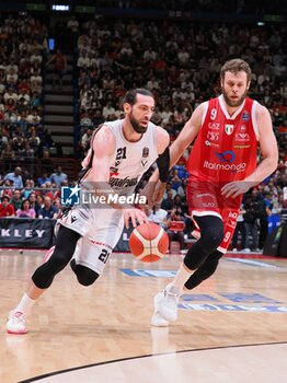 2024-06-11 - Tornike Shengelia (Virtus Segafredo Bologna) & Nicolo Melli (EA7 Emporio Armani Olimpia Milano) - GAME 3 FINAL - EA7 EMPORIO ARMANI MILANO VS VIRTUS SEGAFREDO BOLOGNA - ITALIAN SERIE A - BASKETBALL