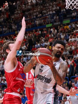 2024-06-11 - Jordan Mickey (Virtus Segafredo Bologna) & Nicolo Melli (EA7 Emporio Armani Olimpia Milano) - GAME 3 FINAL - EA7 EMPORIO ARMANI MILANO VS VIRTUS SEGAFREDO BOLOGNA - ITALIAN SERIE A - BASKETBALL