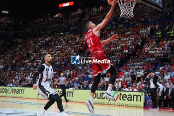 2024-06-11 - Diego Flaccadori (EA7 Emporio Armani Olimpia Milano) - GAME 3 FINAL - EA7 EMPORIO ARMANI MILANO VS VIRTUS SEGAFREDO BOLOGNA - ITALIAN SERIE A - BASKETBALL