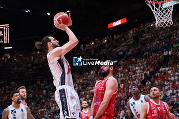 2024-06-13 - Tornike Shengelia (Virtus Segafredo Bologna) & Nikola Mirotic (EA7 Emporio Armani Olimpia Milano) - GAME 4 FINAL - EA7 EMPORIO ARMANI MILANO VS VIRTUS SEGAFREDO BOLOGNA - ITALIAN SERIE A - BASKETBALL