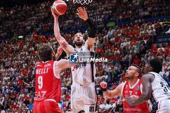 2024-06-13 - Tornike Shengelia (Virtus Segafredo Bologna) & Nicolo Melli (EA7 Emporio Armani Olimpia Milano) - GAME 4 FINAL - EA7 EMPORIO ARMANI MILANO VS VIRTUS SEGAFREDO BOLOGNA - ITALIAN SERIE A - BASKETBALL