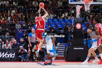 2024-10-06 - Nenad Dimitrijvevic (EA7 Emporio Armani Olimpia Milano) - EA7 EMPORIO ARMANI MILANO VS BANCO DI SARDEGNA SASSARI - ITALIAN SERIE A - BASKETBALL