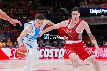 2024-10-06 - Alessandro Cappelletti (Banco di Sardegna Sassari) & Leandro Bolmaro (EA7 Emporio Armani Olimpia Milano) - EA7 EMPORIO ARMANI MILANO VS BANCO DI SARDEGNA SASSARI - ITALIAN SERIE A - BASKETBALL