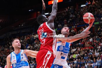 2024-10-06 - Alessandro Cappelletti (Banco di Sardegna Sassari) - EA7 EMPORIO ARMANI MILANO VS BANCO DI SARDEGNA SASSARI - ITALIAN SERIE A - BASKETBALL