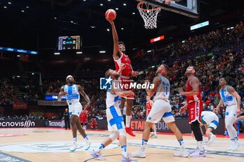 2024-10-06 - David McCormack (EA7 Emporio Armani Olimpia Milano) - EA7 EMPORIO ARMANI MILANO VS BANCO DI SARDEGNA SASSARI - ITALIAN SERIE A - BASKETBALL