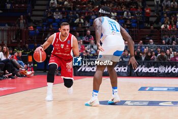 2024-10-06 - Stefano Tonut (EA7 Emporio Armani Olimpia Milano) - EA7 EMPORIO ARMANI MILANO VS BANCO DI SARDEGNA SASSARI - ITALIAN SERIE A - BASKETBALL