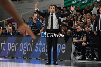 2024-10-05 - Paolo Galbiati head coach of Dolomiti Energia Trentino is coaching during the match between Dolomiti Energia Trentino and Umana Reyer Venezia, regular season of LBA UnipolSai A1 Italian Basketball Championship 2024/2025 at il T Quotidiano Arena on October 5, 2024, Trento, Italy. - DOLOMITI ENERGIA TRENTINO VS UMANA REYER VENEZIA - ITALIAN SERIE A - BASKETBALL