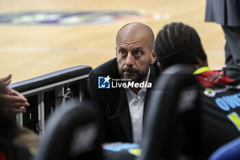 2024-10-06 - Demis Cavina (Vanoli Cremona) - VANOLI BASKET CREMONA VS UNAHOTELS REGGIO EMILIA - ITALIAN SERIE A - BASKETBALL