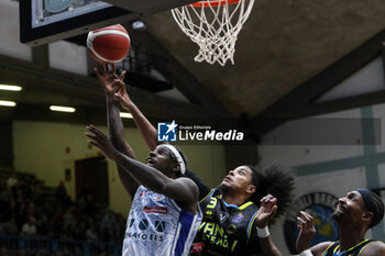 2024-10-06 - jaylen Barford (UnaHotels Reggio Emilia) - VANOLI BASKET CREMONA VS UNAHOTELS REGGIO EMILIA - ITALIAN SERIE A - BASKETBALL