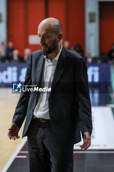 2024-10-06 - Demis Cavina (Vanoli Cremona) - VANOLI BASKET CREMONA VS UNAHOTELS REGGIO EMILIA - ITALIAN SERIE A - BASKETBALL